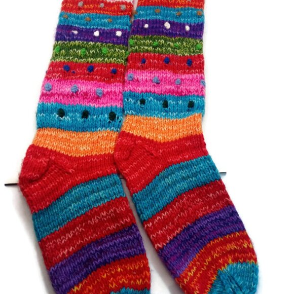 Warm Socks Knitted Andean Wool Handmade To Provide Winter Warmth - Picture 5 of 7